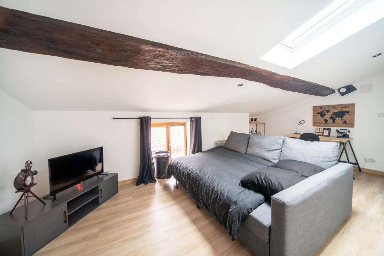 Appartement Cosy Et Moderne En Plein Coeur Du Centre Ville Macon Bagian luar foto